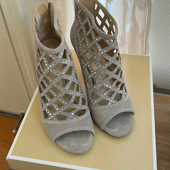 Michael kors yvonne deals open toe bootie